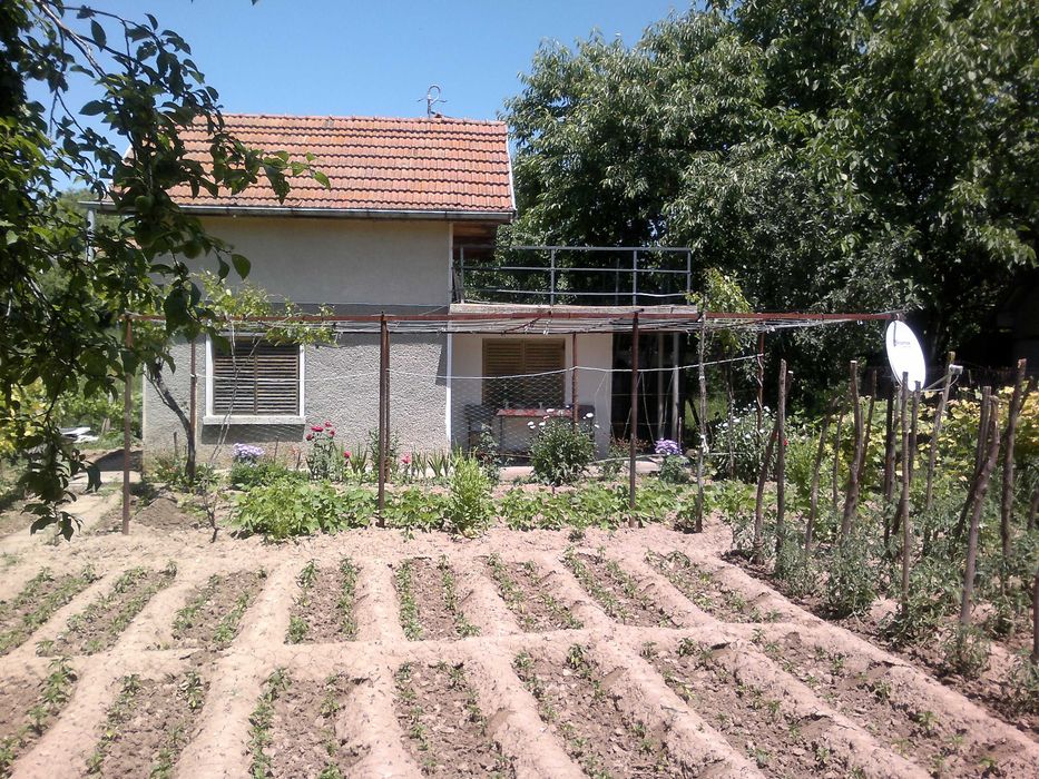 Продава се Къща в Разград, Абритус - 50 кв.м за 255 €/кв.м - Снимка #2