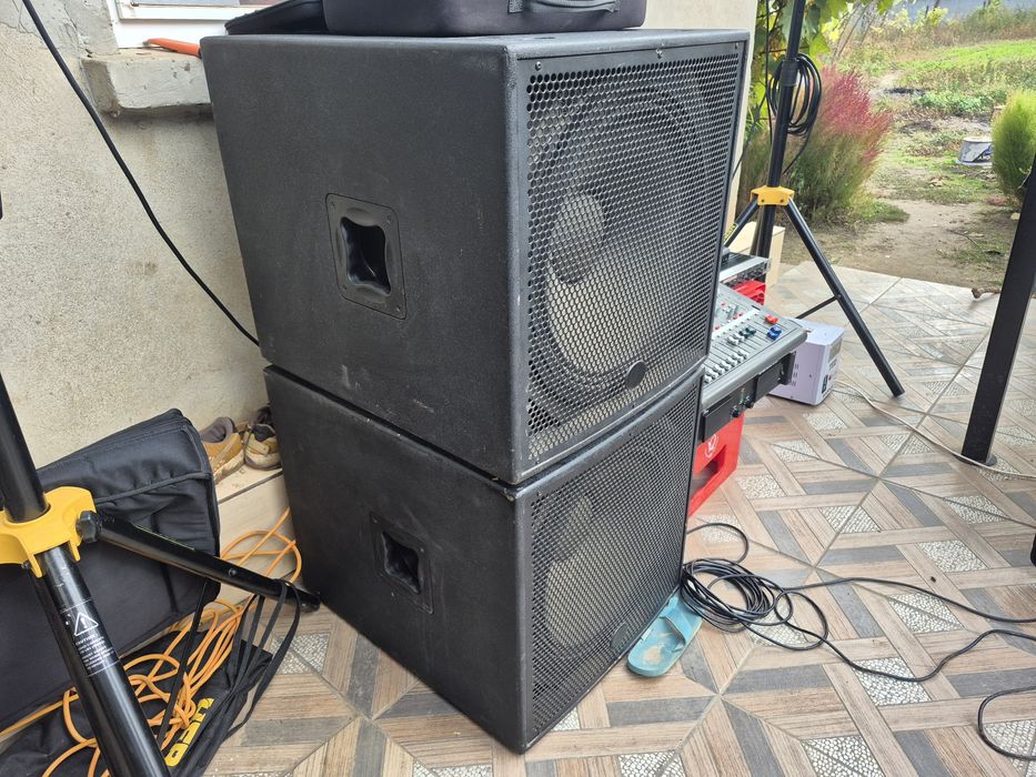 Basi de vanzare si amplificator sau schimb