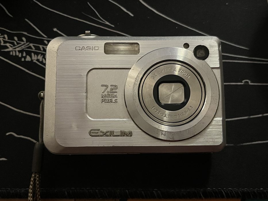 Casio exilim z750
