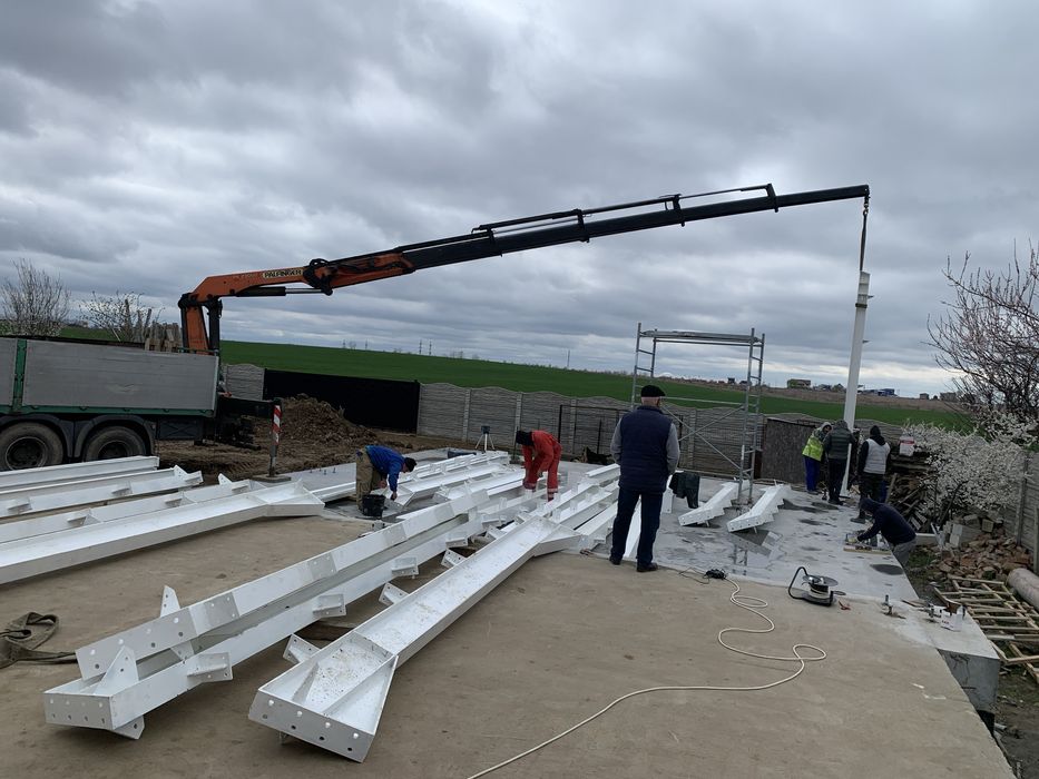 Închiriez Camion cu macara