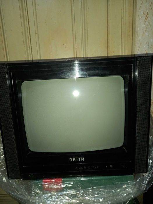 Televizor Akita cu tub