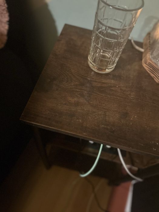 Noptiera stejar maro  smart cu 2 corpuri priza integrata