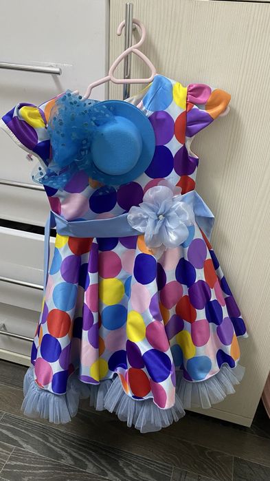 Продаю платье на утренник