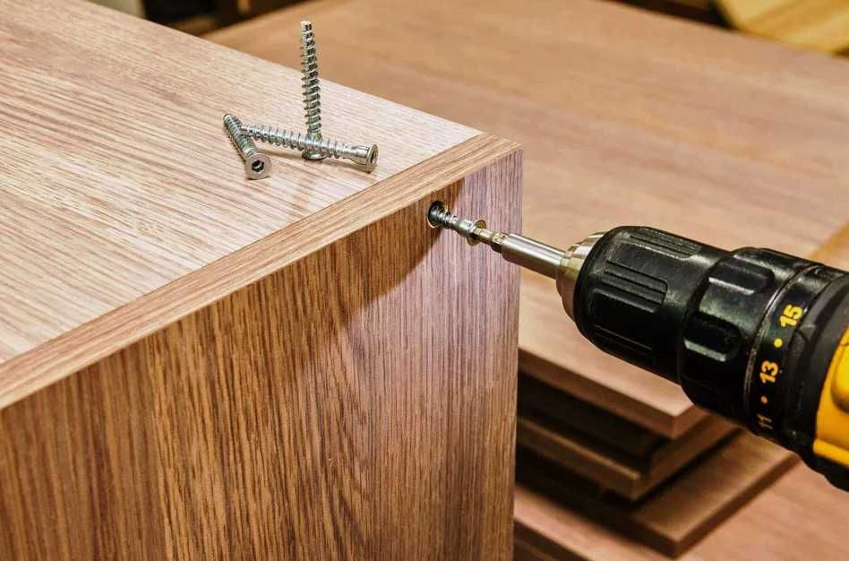 Мебелларни қисмларга ажратиш ва йиғиш — Сифатли ва тез!