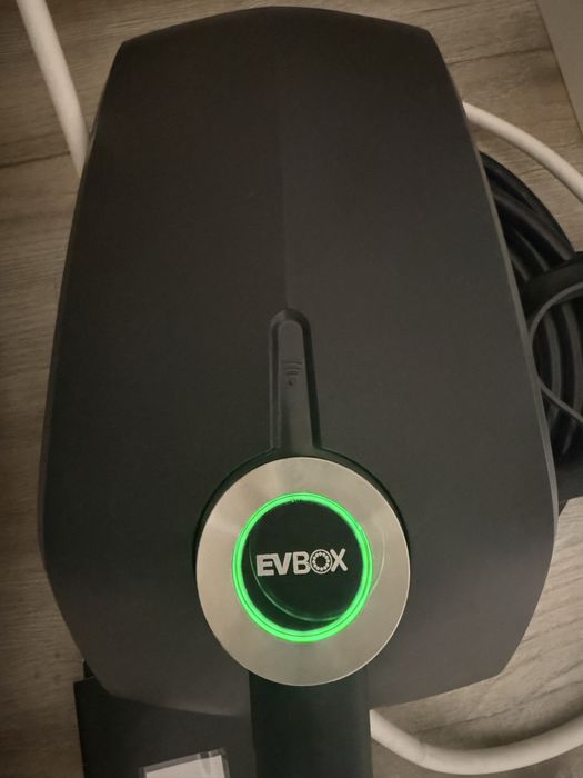 Statie incarcare masina Tesla EvBox Elvi 7/11/22kw
