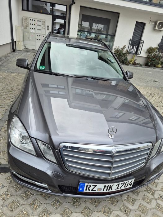 Mercedes-Benz E200 W212 | impecabila | revopsita total