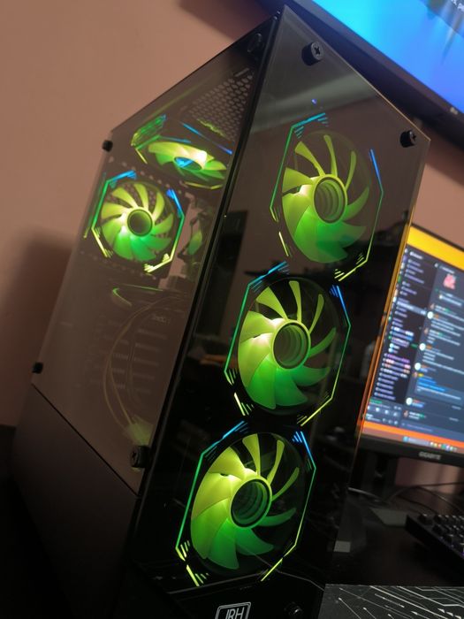 Vând PC in stare bună