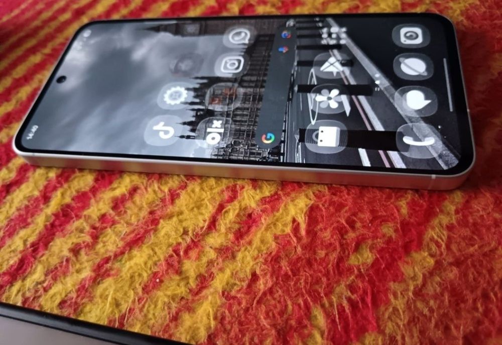 Vând Samsung a56 5g