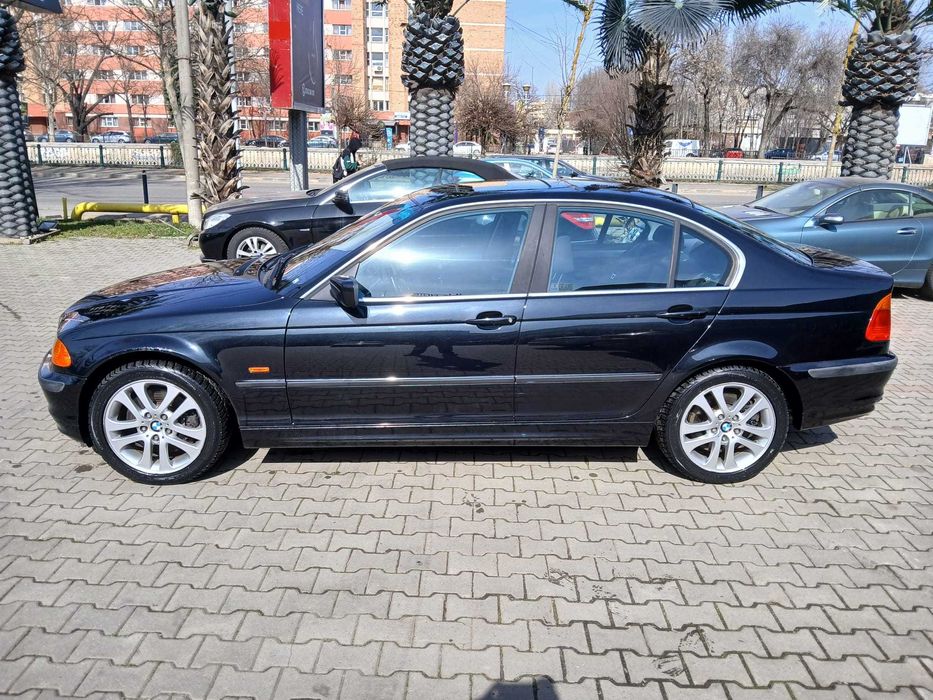 BMW Seria 3 330xi – 3.0 Benzină – 4x4 – Sedan