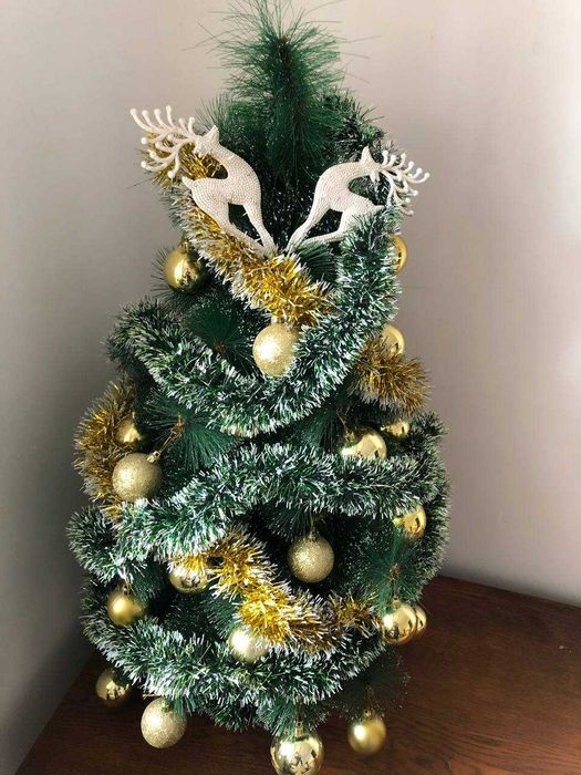 новогодняя ёлка 90 см с игрушками.