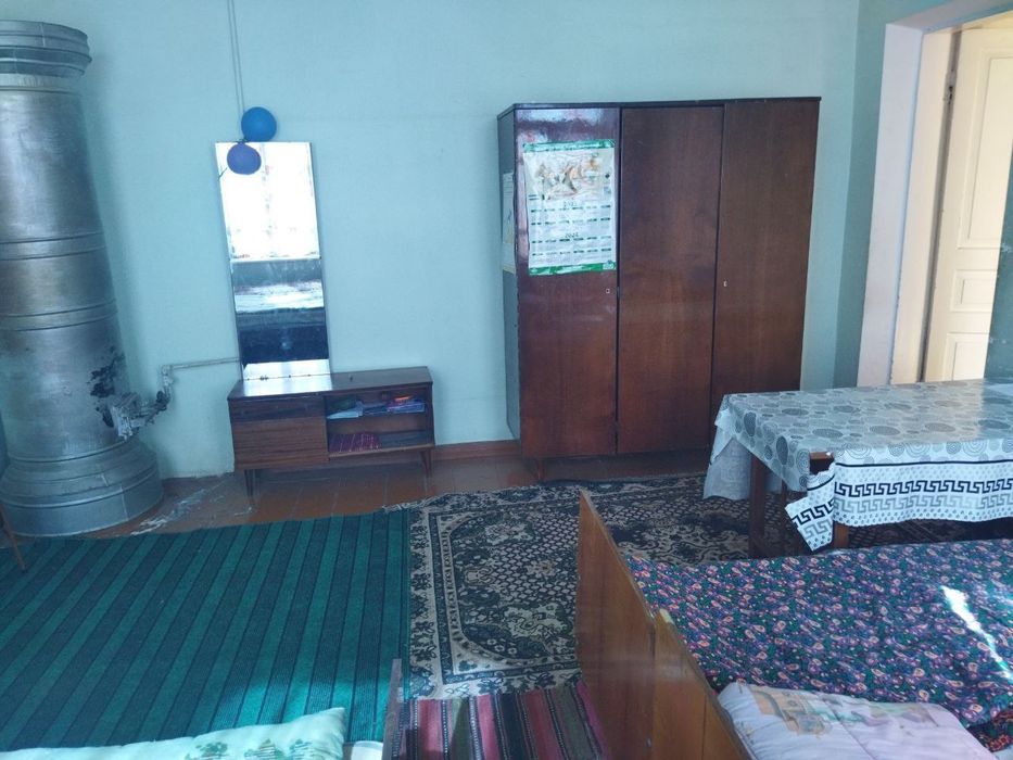 Kvartira bor 3 xonali hovli ijaraga beriladi faqat student qizlarga