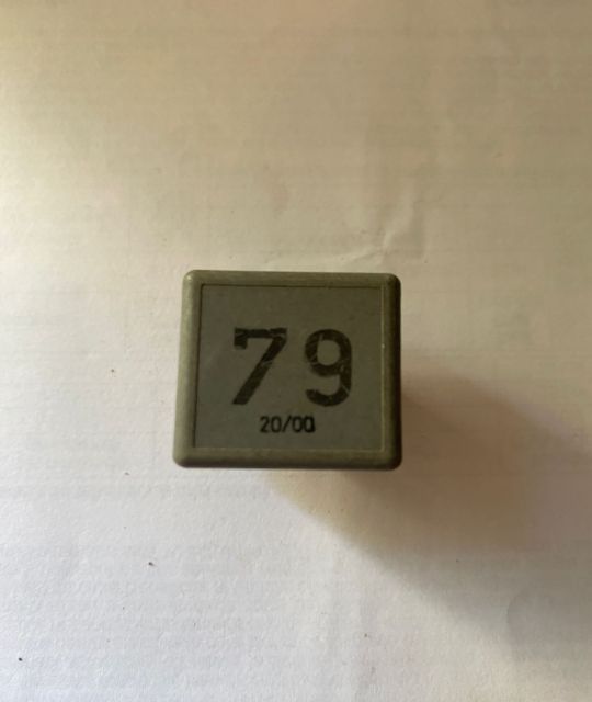 Releu Releu 79 191927841 Volkswagen VW Golf a 4-a generatie seria