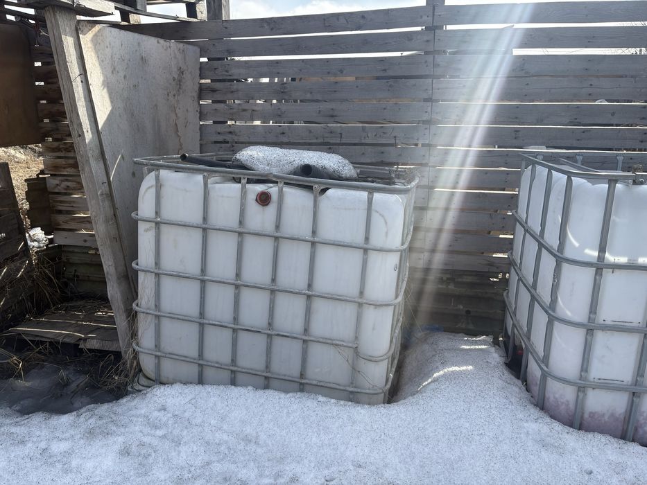 Срочно продам емкость