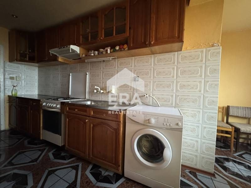 ЕКСКЛУЗИВНО! ЕРА ДРЪСТЪР предлага за продажба ​просторен четиристаен а