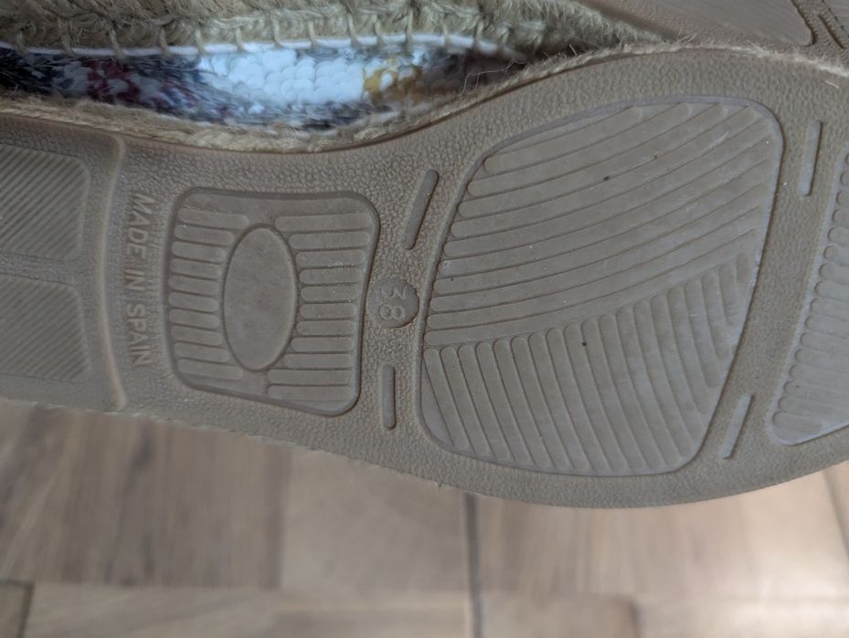 Vand espadrile facute in Spania, interior piele,marimea 38