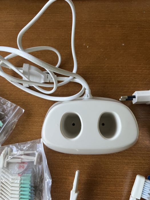 ULTRASONEX Електрически четки за зъби НЕИЗПОЛЗВАНИ