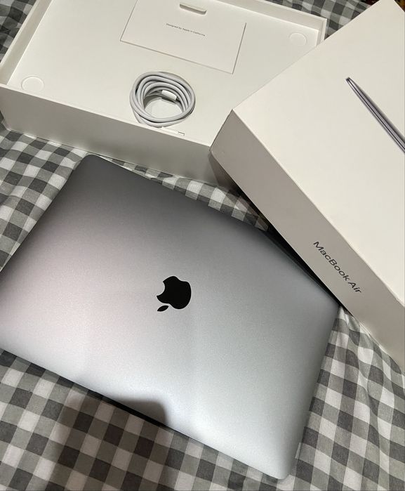 MacBook Air 13” M1 / 8GB / 256GB
