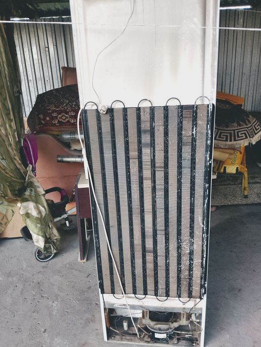 Холодельник Indesit