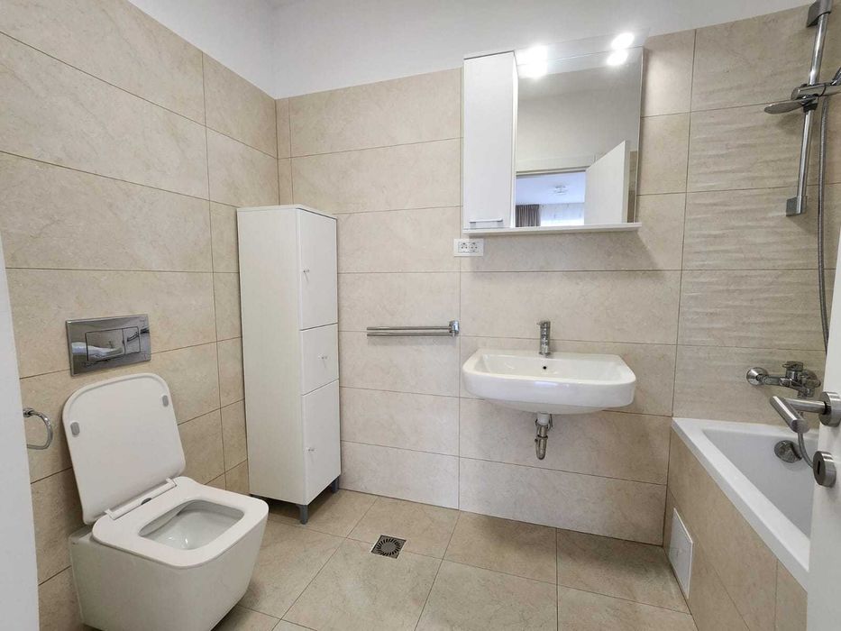 Inchiriez apartament 2 camere NOU - zona Magnolia Shopping Center