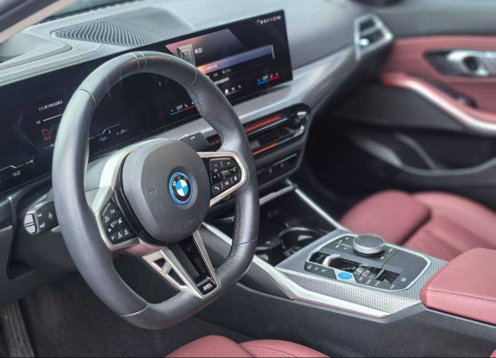 BMW I3 eDRIVE  40L Night sport Full version