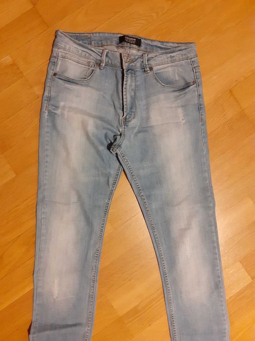 blugi Pull and Bear masura 42