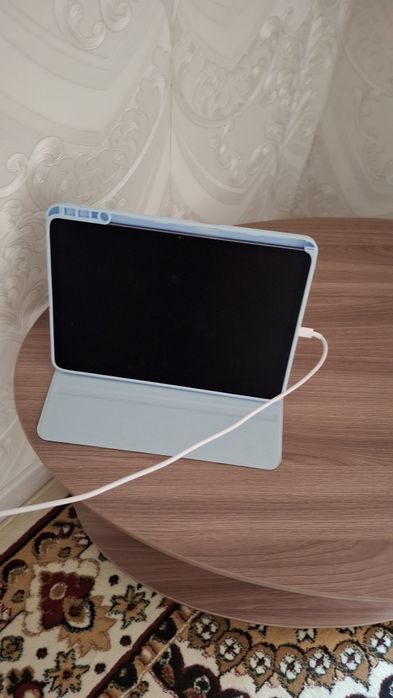 Продаю новый планшет диагональ 11.5