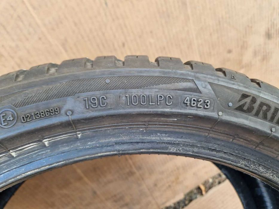 1 Bridgestone R18 225/40 Лятна гума  DOT4623