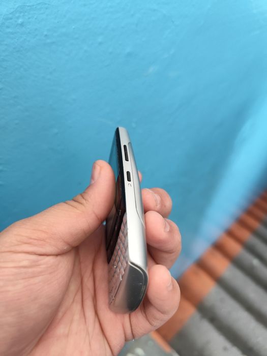 Продам NOKIA 303