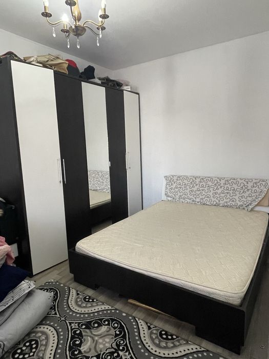 Dormitor  pat si dulap