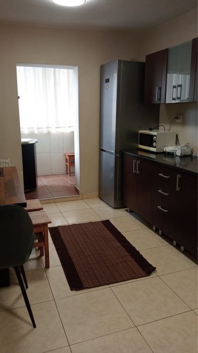 Inchiriez apartament