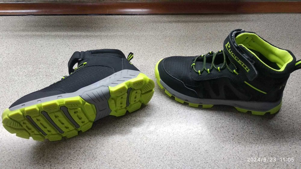 Зимни водозащитени ОБУВКИ/боти/ 39 номер НОВИ