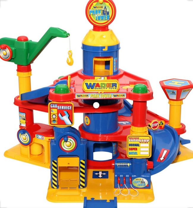 Паркинг 4х уровневый с машинками