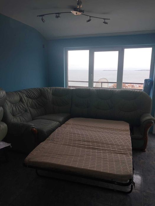 продава разтегателен диван