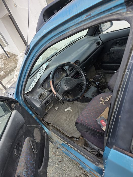 Продам автомобиль махда 121