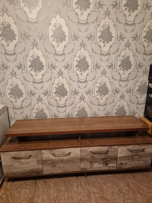 подставка на телевизор