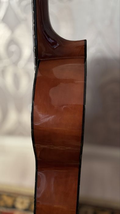 HOHNER классикалық гитарасы сатылады