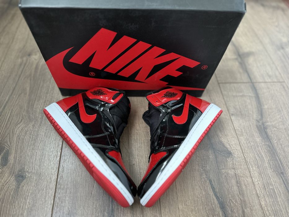 Adidasi AIR JORDAN 1 Retro High OG - PATENT BRED | Adidasi UNISEX