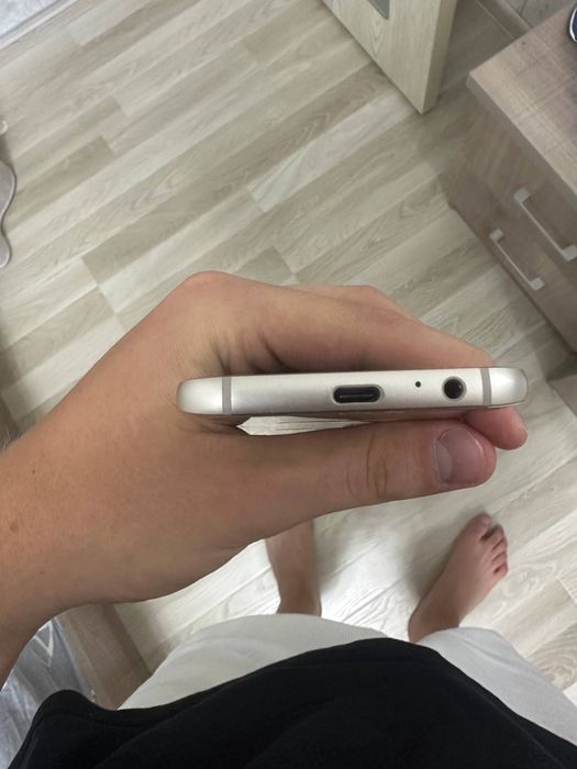 Samsung A5 2017. .
