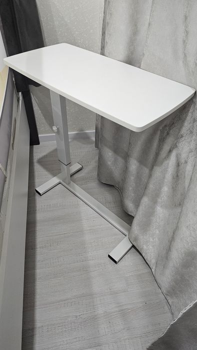 Столик для работы