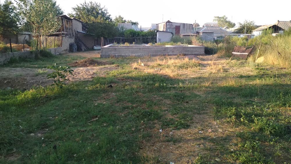 Участка сотилади йоки 2-3 хоналик Дўмга(шахар худудида) алмаштирилади.