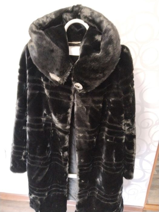 Верхняя женская одежда