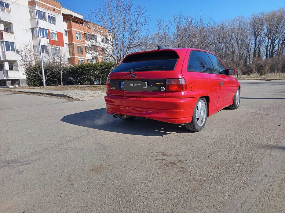 Опел Астра GSI 1.8 16v 125 к.с