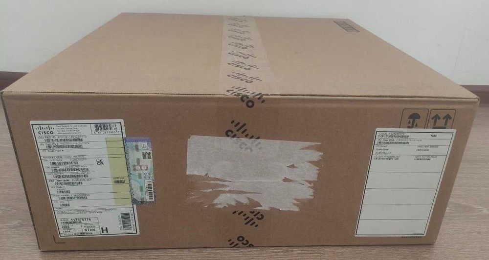 Коммутатор Cisco C9300L-48P-4G-E