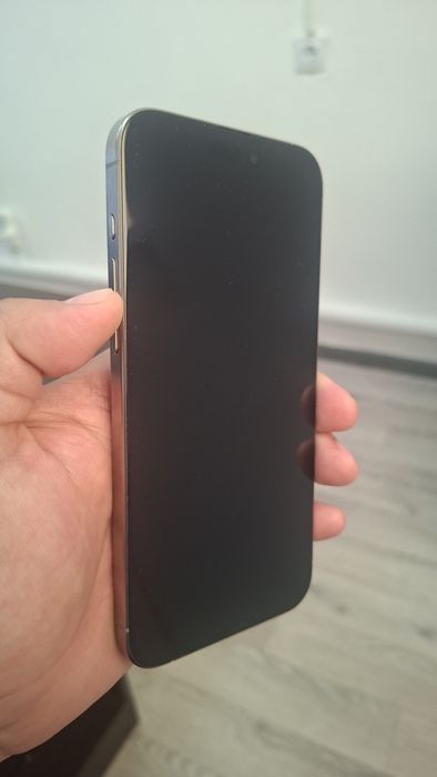 Продам Iphone 15 pro max 256