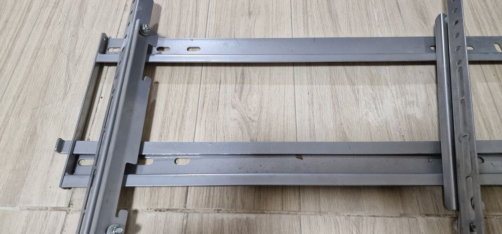 Кронштейн для телевизора