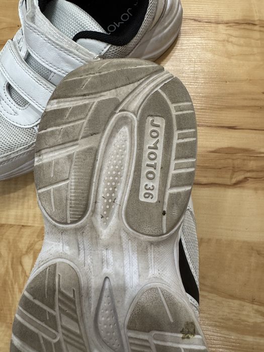 Кроссовки детские 36 размера