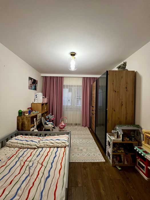 Proprietar- vand apartament 3 camere, 100mp, balcon 25mp, Bd.Traian.