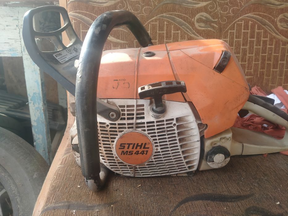 Продам бензопилу