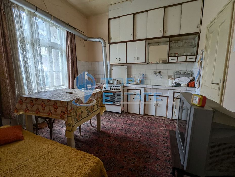 Продава се Къща в Плачковци - 180 кв.м за 224 €/кв.м - Снимка #2