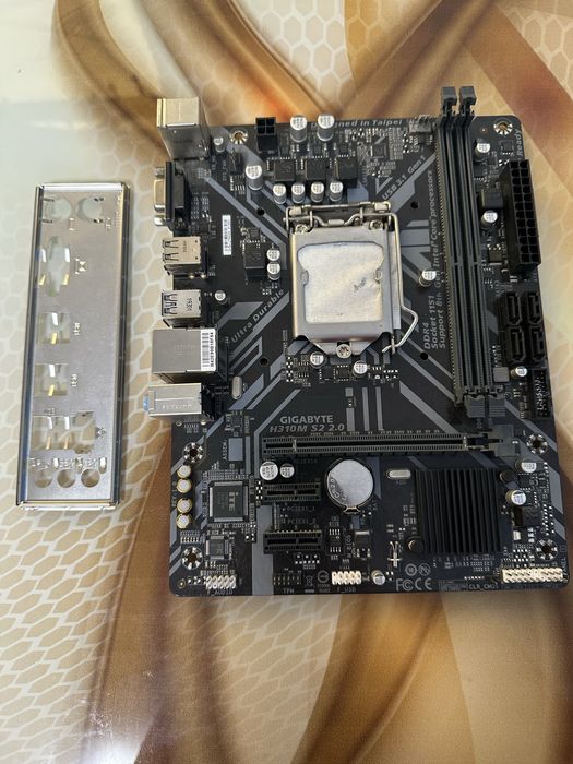Материнская Плата Gigabyte 1151.